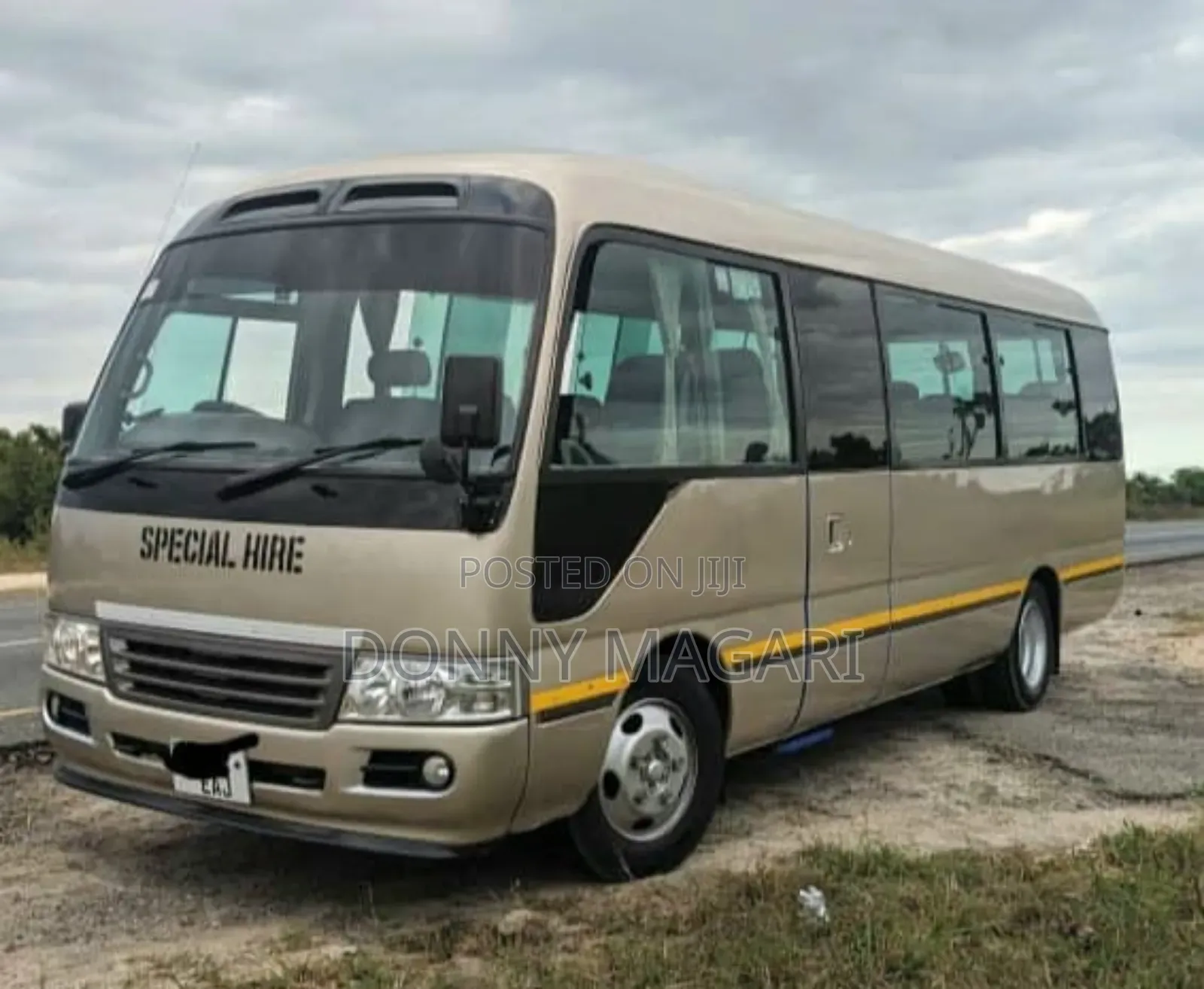 Toyota Coaster 2003 Gold