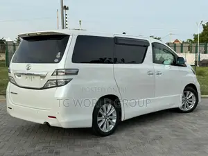 Toyota Vellfire 2009 White