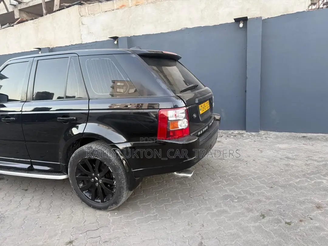 Land Rover Range Rover 2010 Black