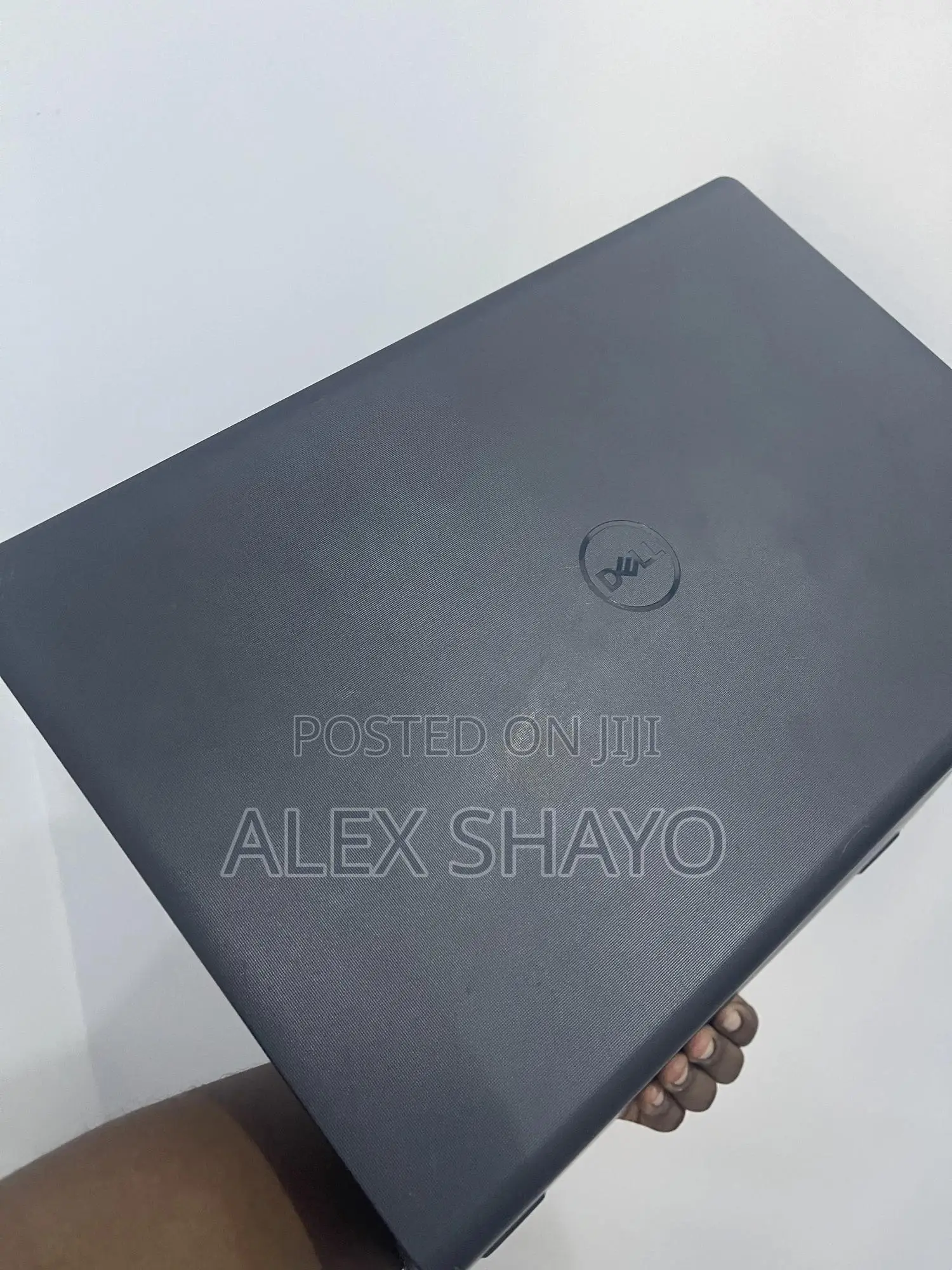 Laptop Dell Vostro 3520 8GB Intel SSHD (Hybrid) 512GB