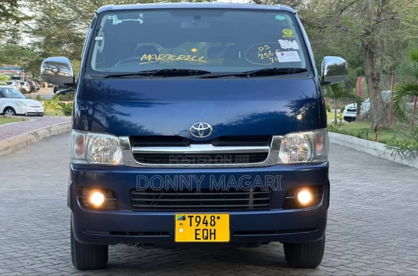 Toyota Quantum 2009 Blue