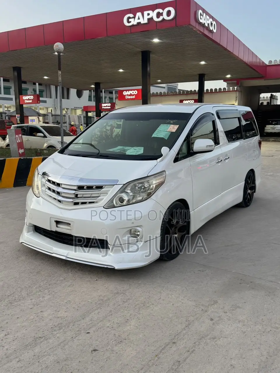Toyota Alphard 2.4 Petrol FWD 2009 White