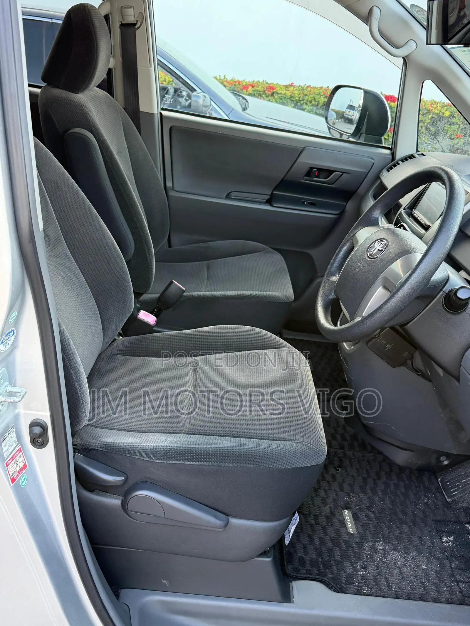 Toyota Noah 2008 Silver
