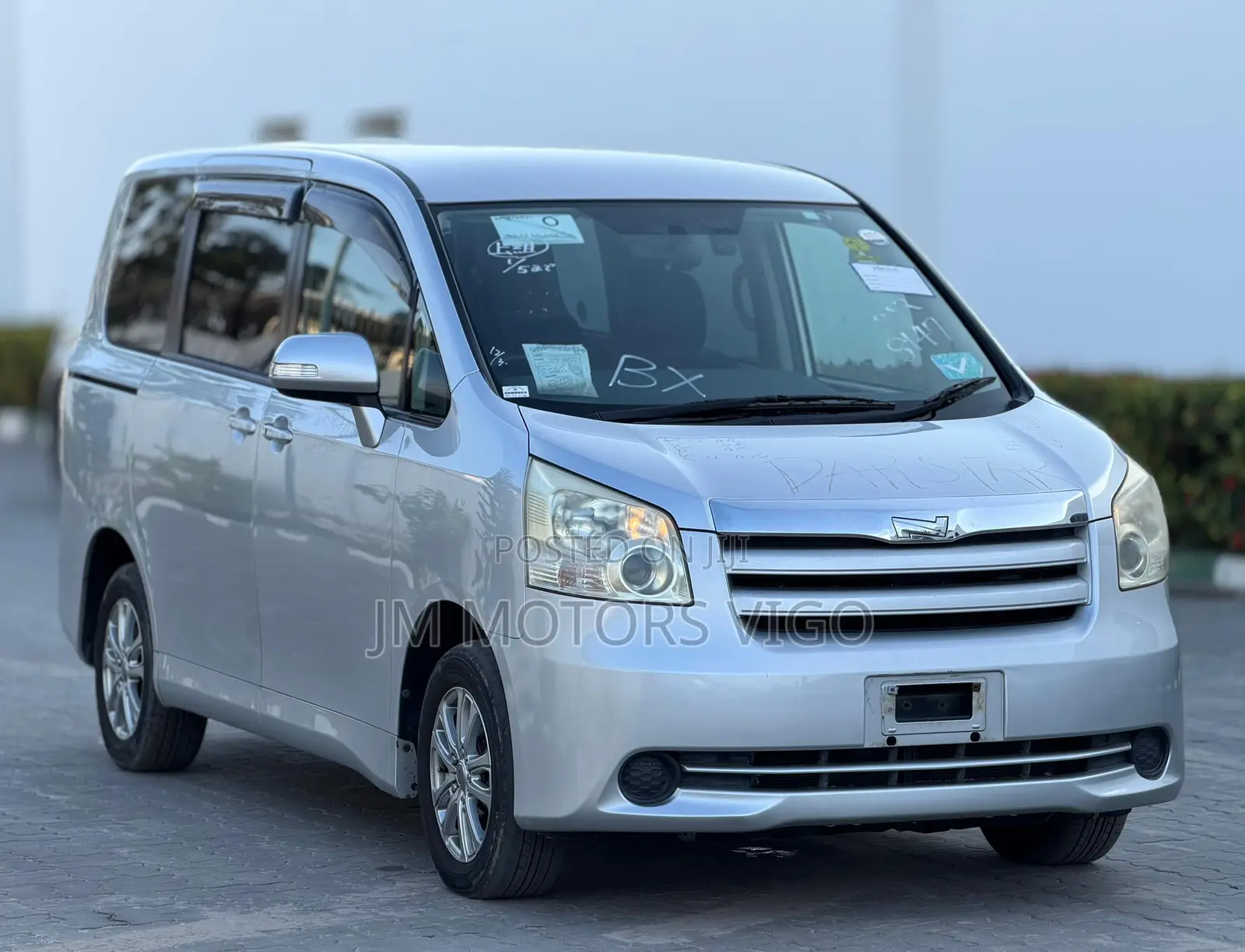 Toyota Noah 2008 Silver