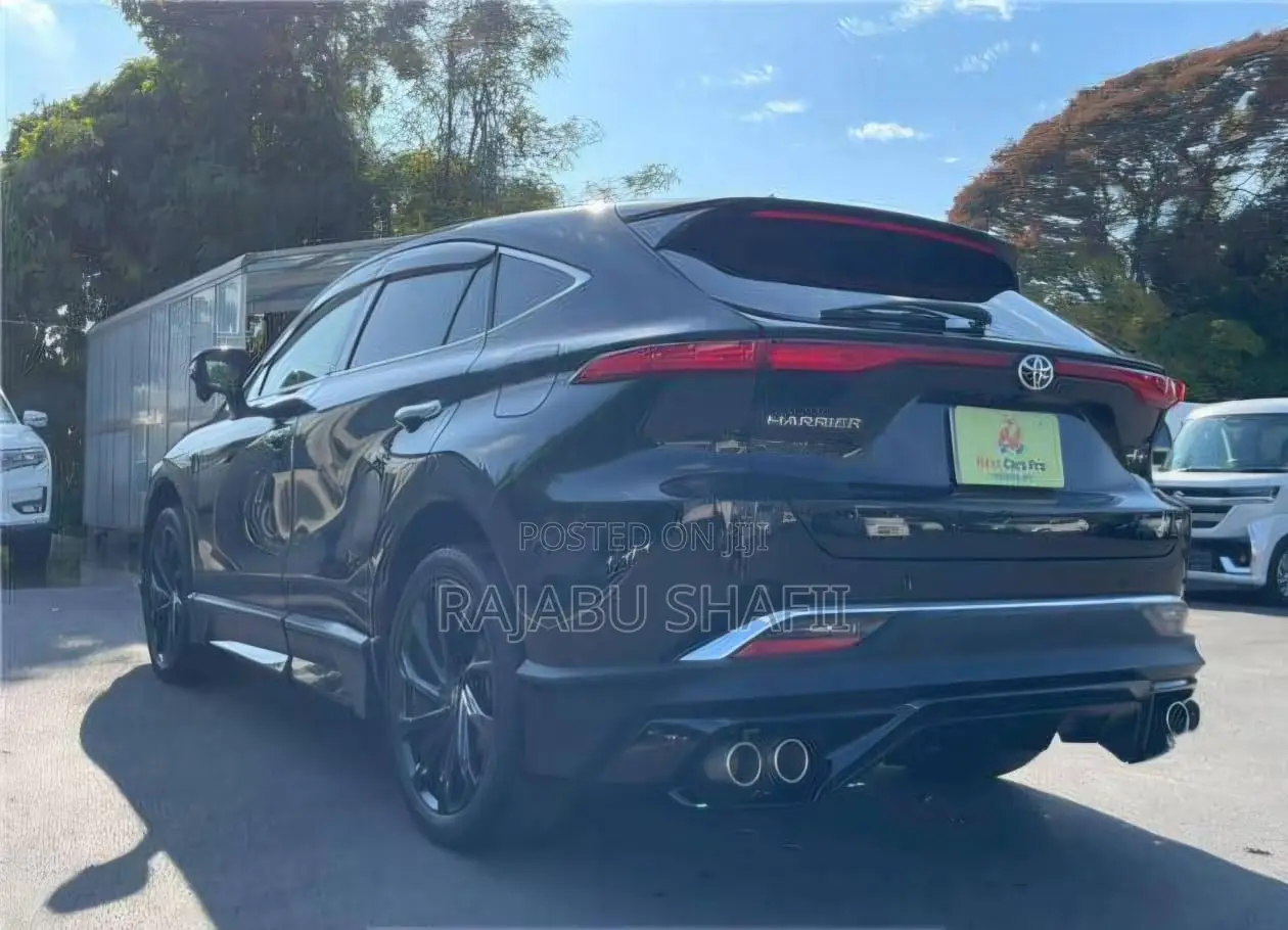Toyota Harrier 2.0 2020 Black