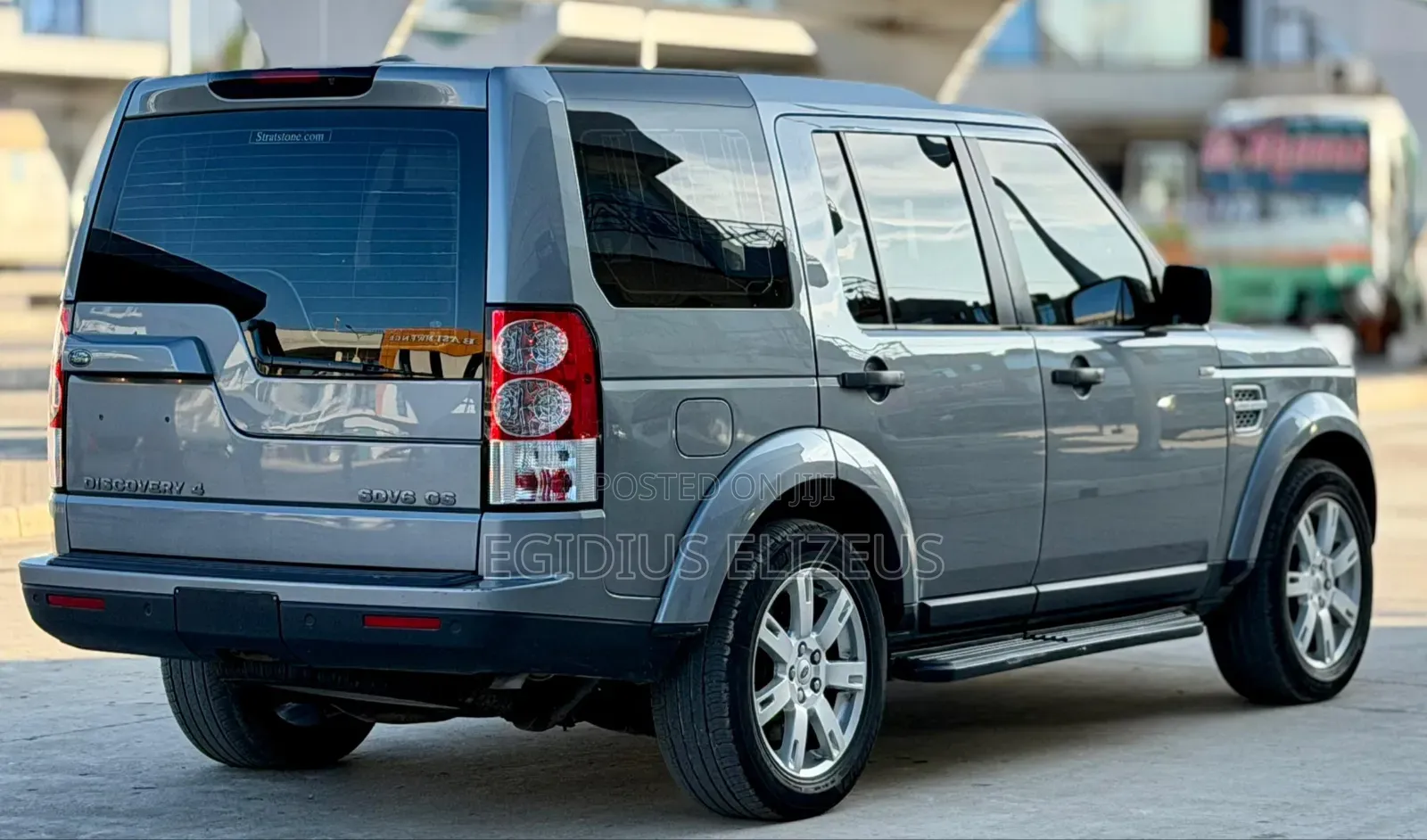 Land Rover Discovery 2012 Gray