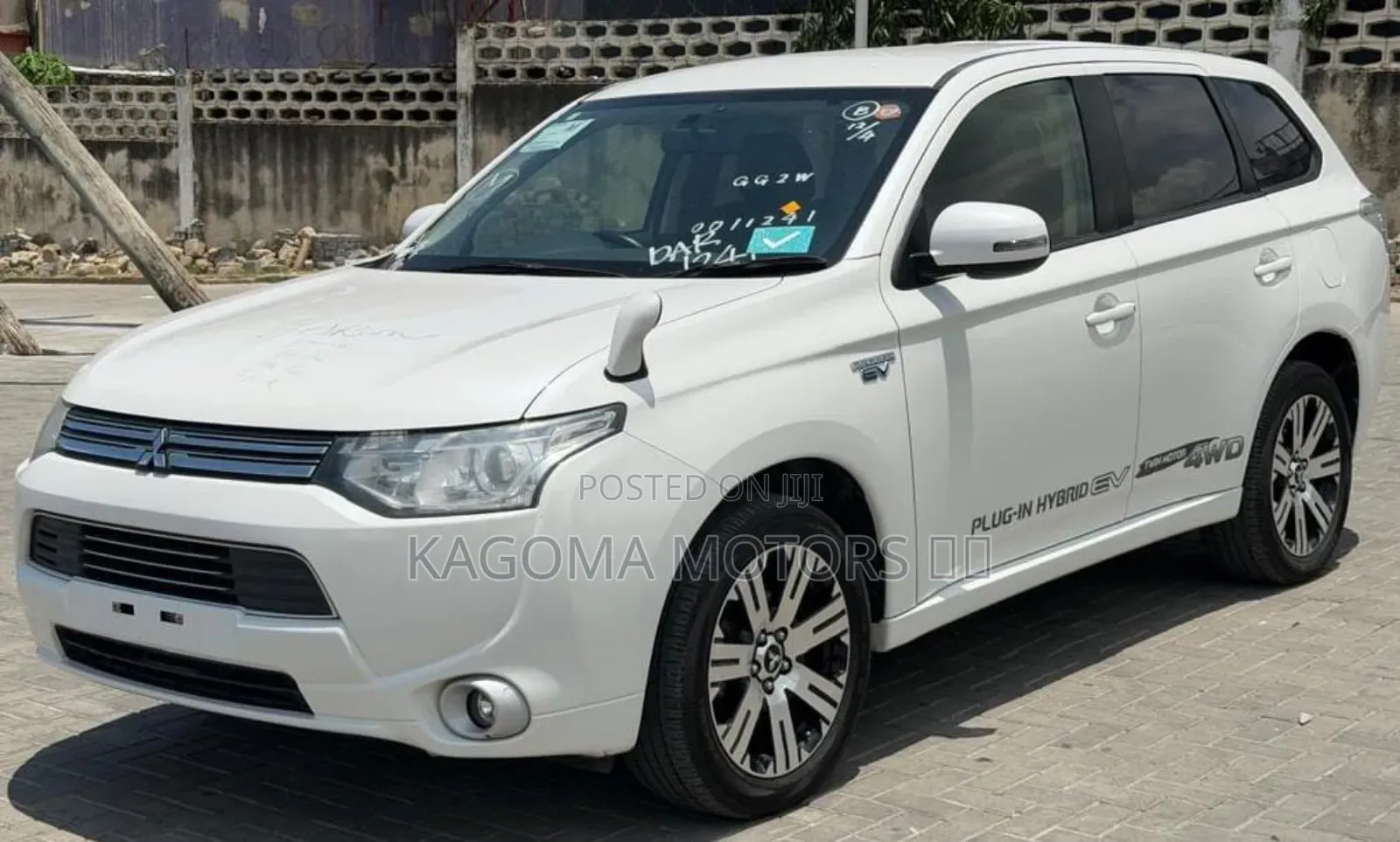 Mitsubishi Outlander 2014 White