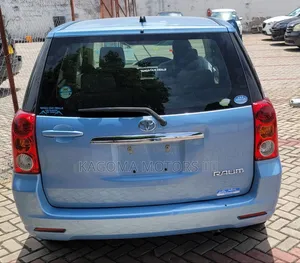Toyota Raum 2004 Blue