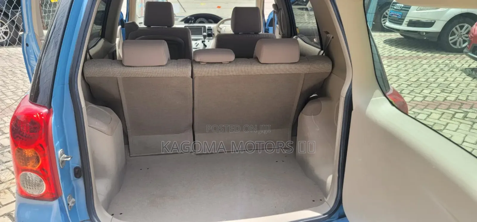 Toyota Raum 2004 Blue