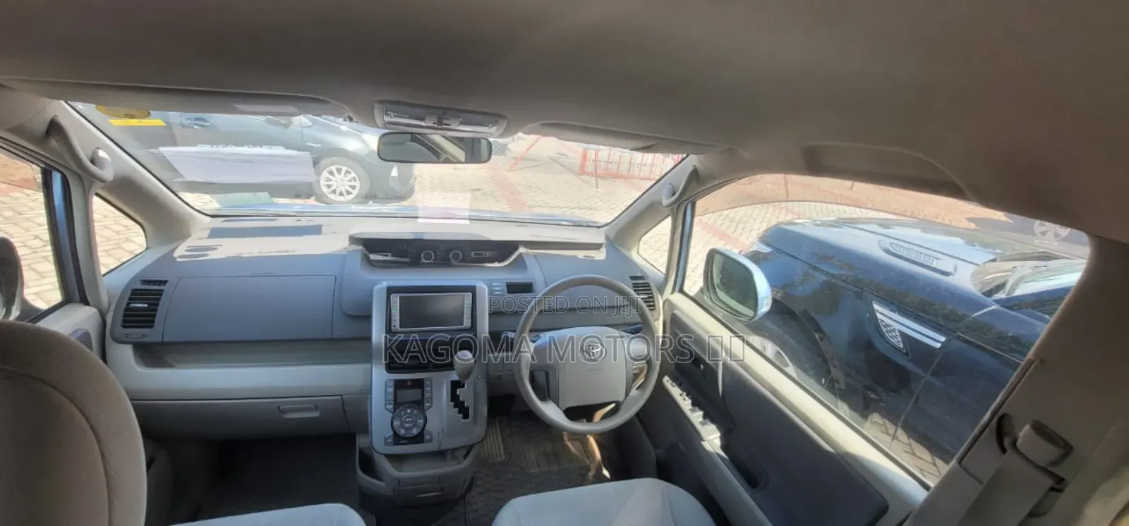 Toyota Noah 2009 Blue