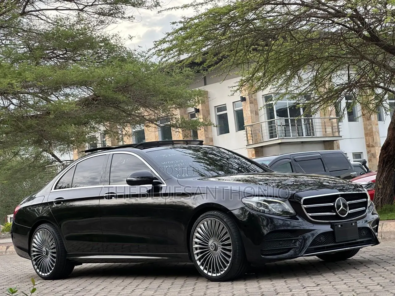 Mercedes-Benz E200 2018 Black