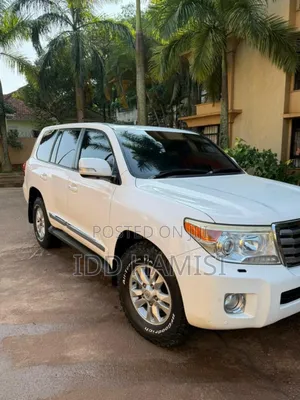 Toyota Land Cruiser 2015 White