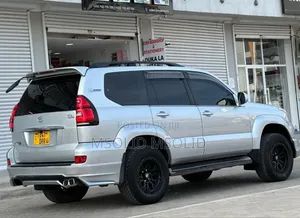 Toyota Land Cruiser Prado 2005 Silver
