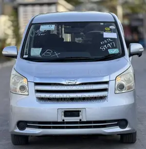 Toyota Noah 2008 Silver