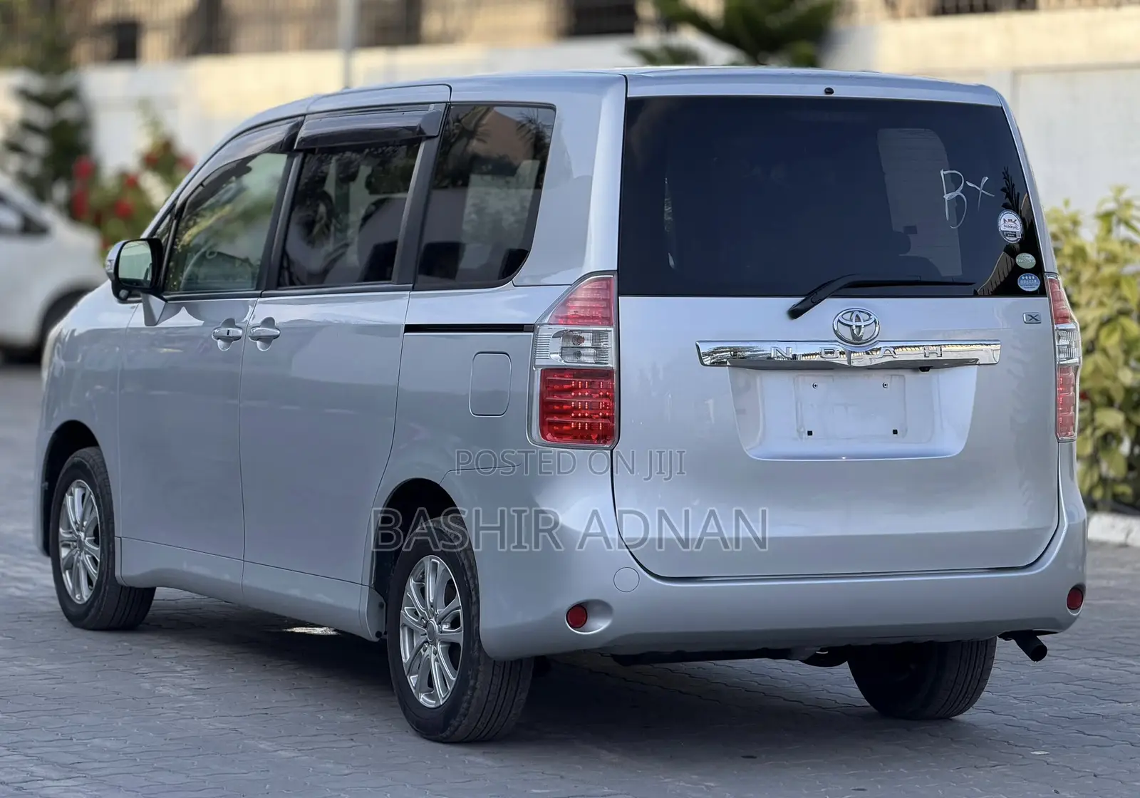 Toyota Noah 2008 Silver
