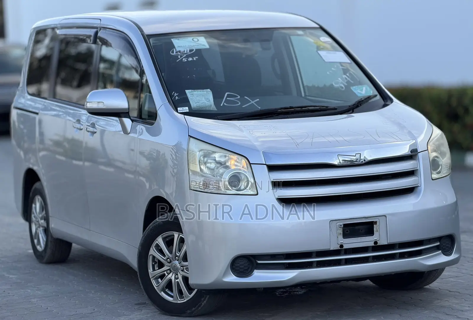 Toyota Noah 2008 Silver