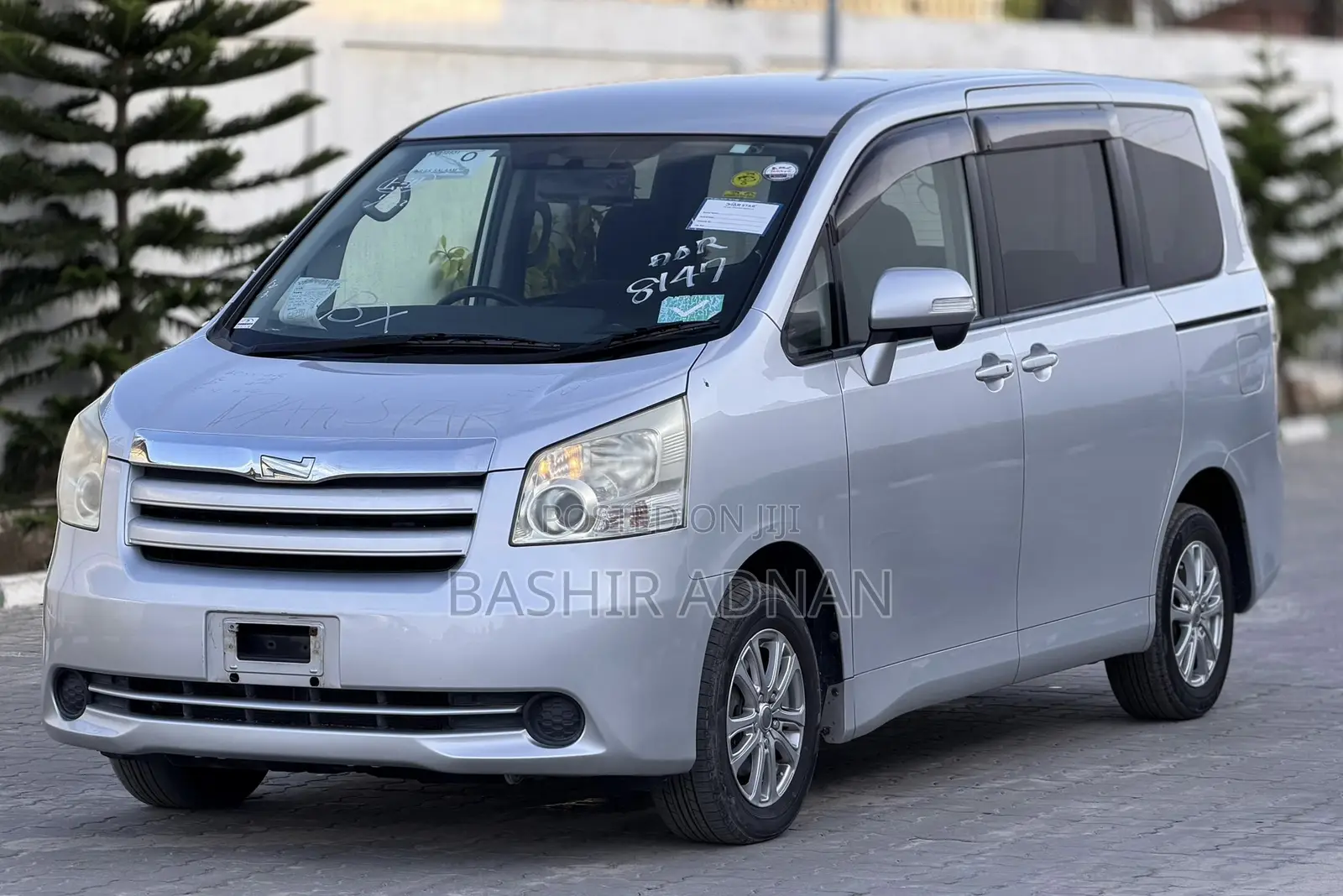 Toyota Noah 2008 Silver