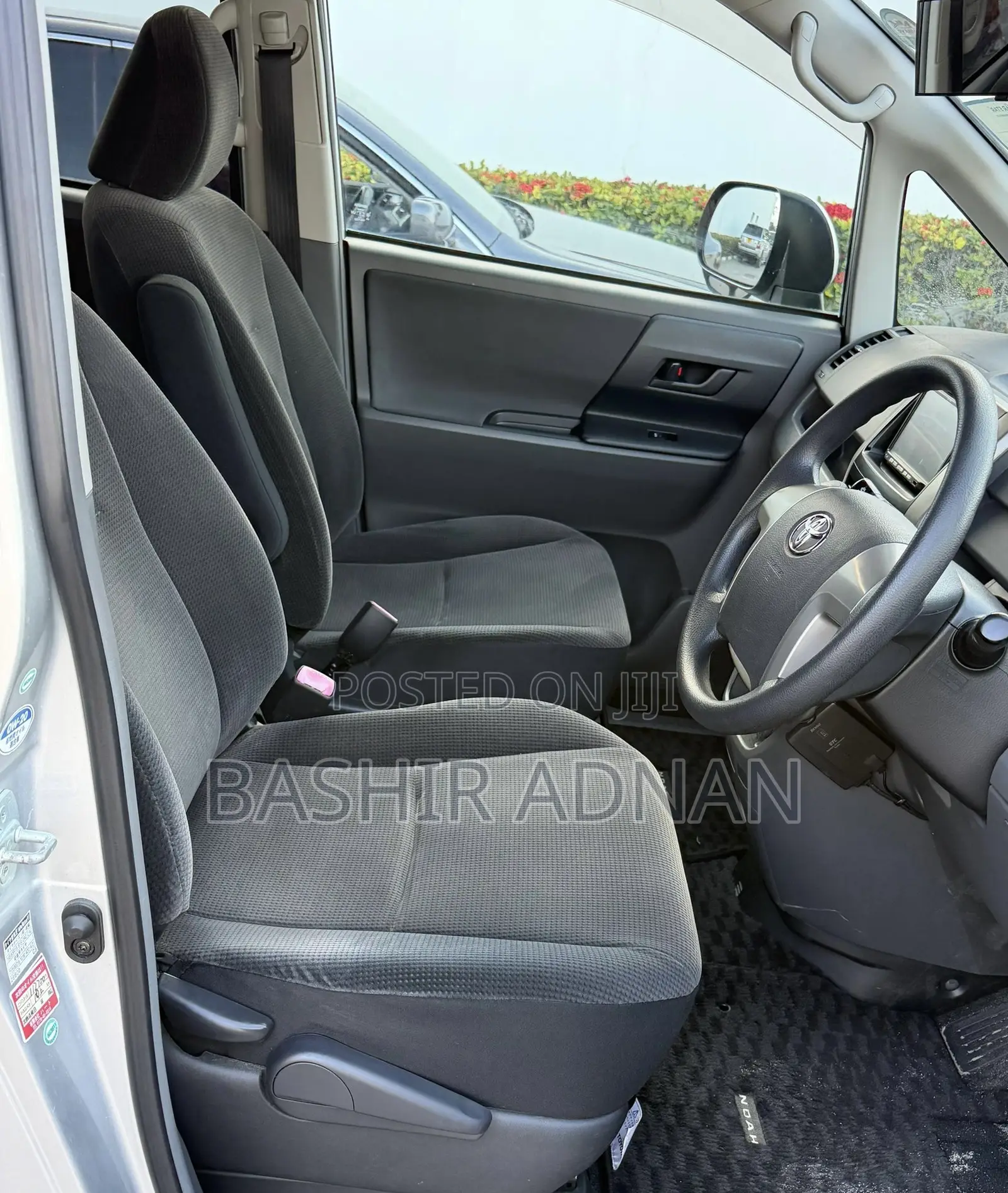 Toyota Noah 2008 Silver