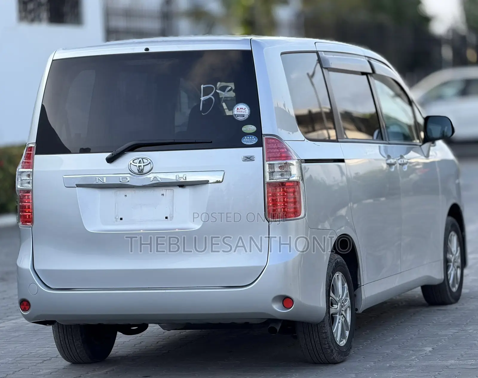 Toyota Noah 2008 Silver