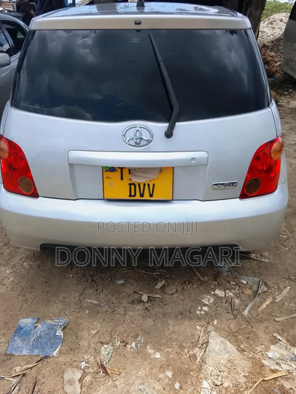 Toyota IST 2005 Silver