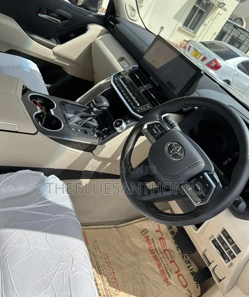 New Toyota Land Cruiser 2025 Gray