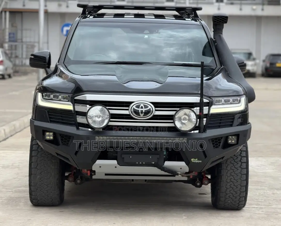 Toyota Land Cruiser 2023 Black