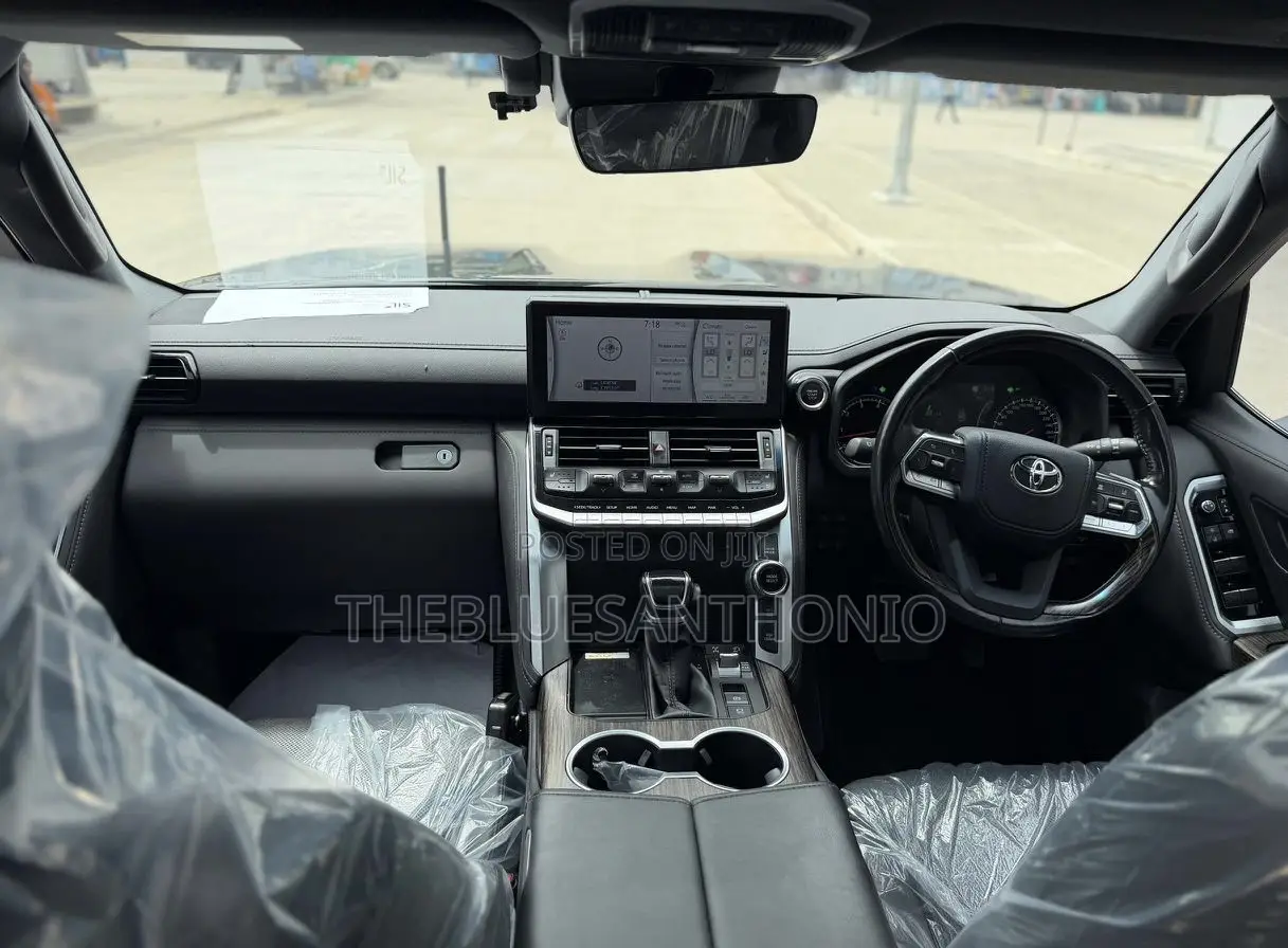 Toyota Land Cruiser 2023 Black