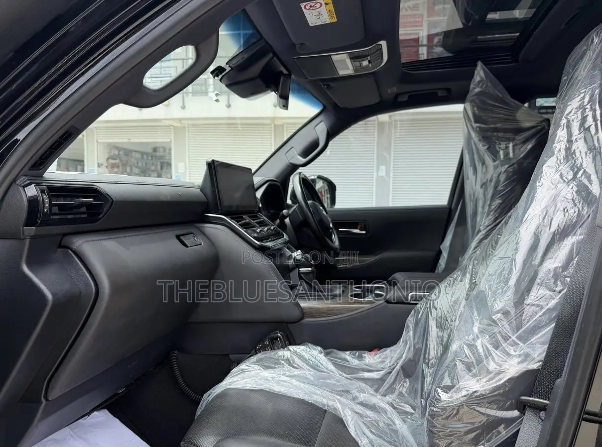 Toyota Land Cruiser 2023 Black