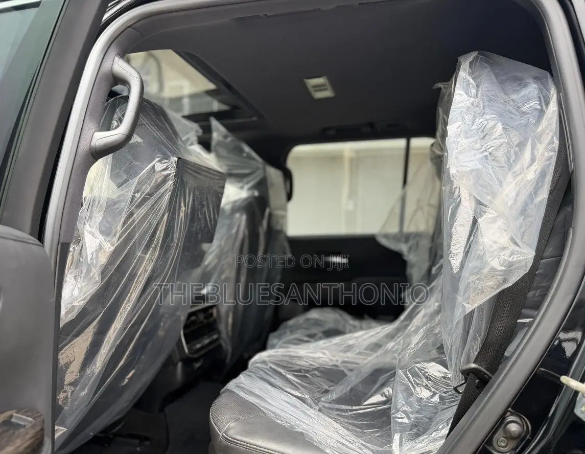 Toyota Land Cruiser 2023 Black