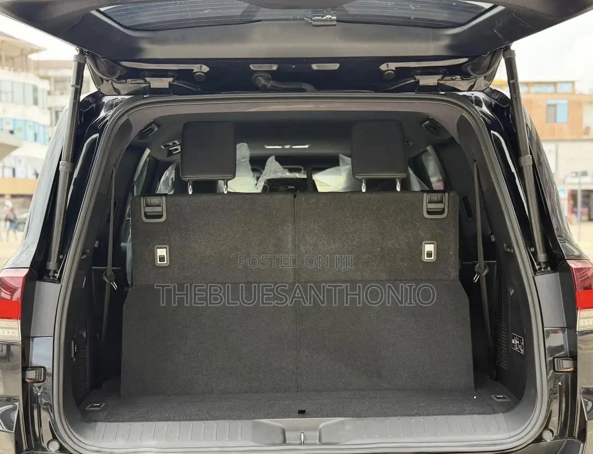 Toyota Land Cruiser 2023 Black