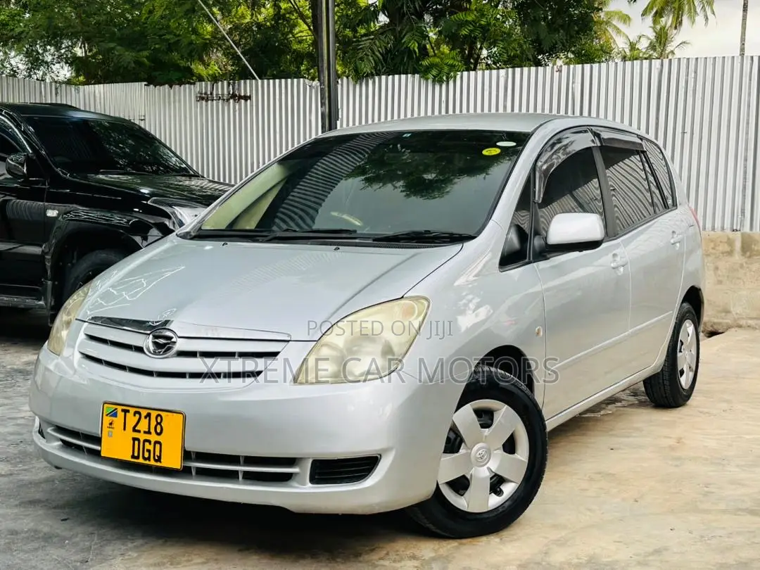 Toyota Corolla Spacio 2005 Silver