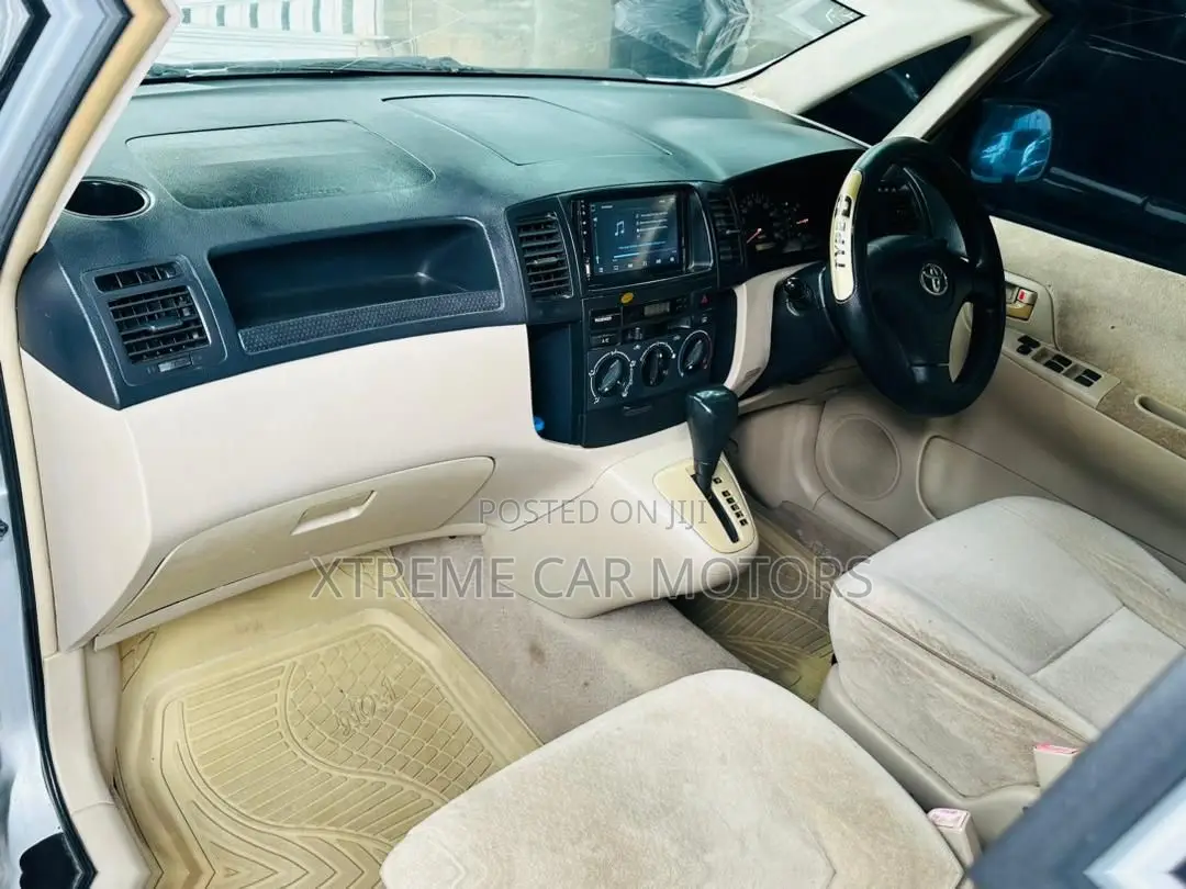 Toyota Corolla Spacio 2005 Silver