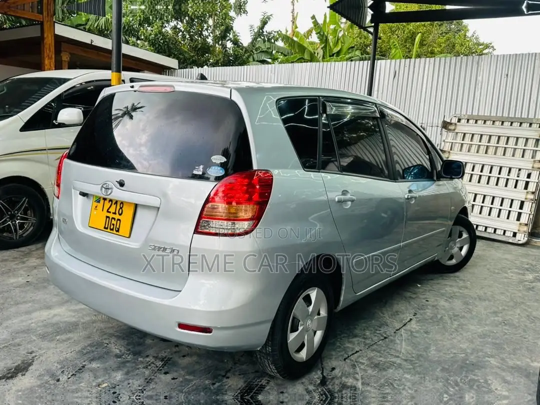 Toyota Corolla Spacio 2005 Silver