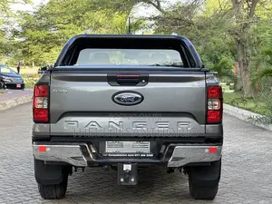 Ford Ranger Wildtrak 2024 Gray