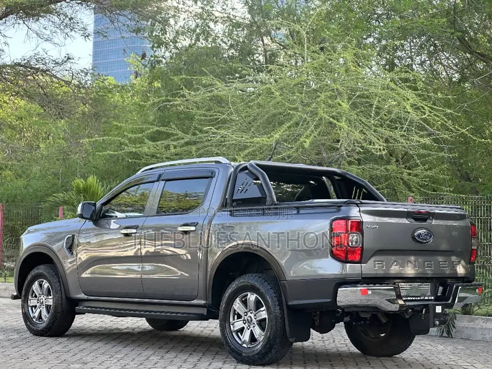 Ford Ranger Wildtrak 2024 Gray