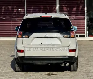 Mitsubishi Outlander 2007 White