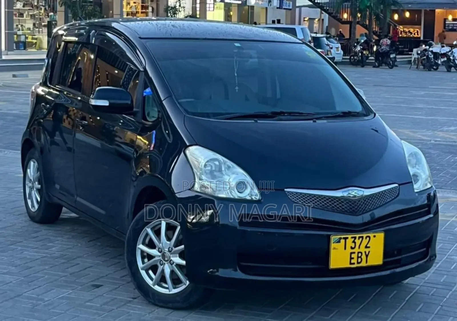 Toyota Ractis 1.3 FWD 2007 Black