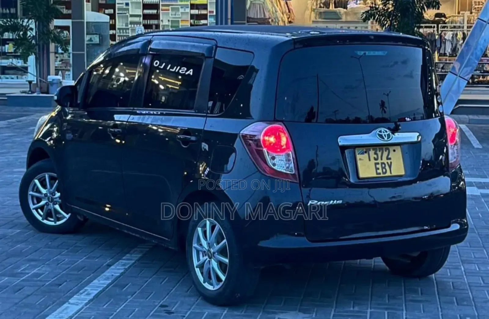 Toyota Ractis 1.3 FWD 2007 Black