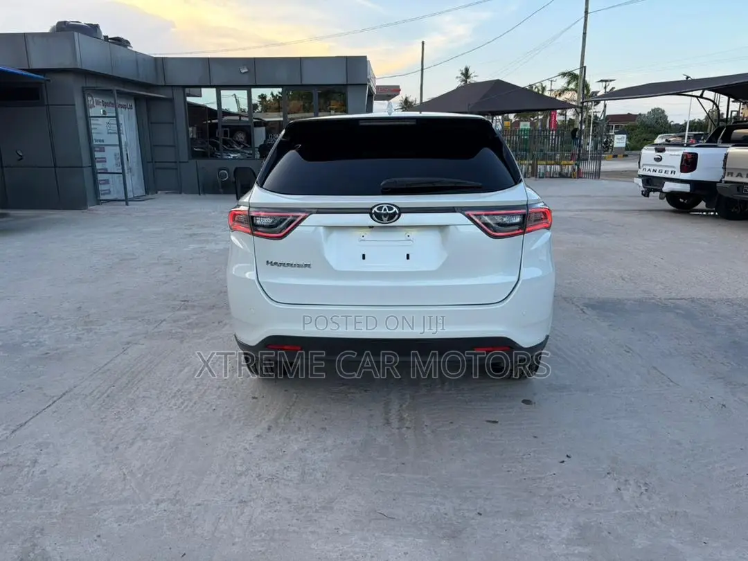 Toyota Harrier 2014 White