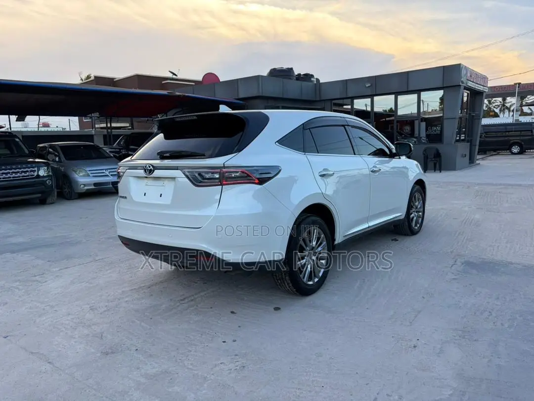 Toyota Harrier 2014 White