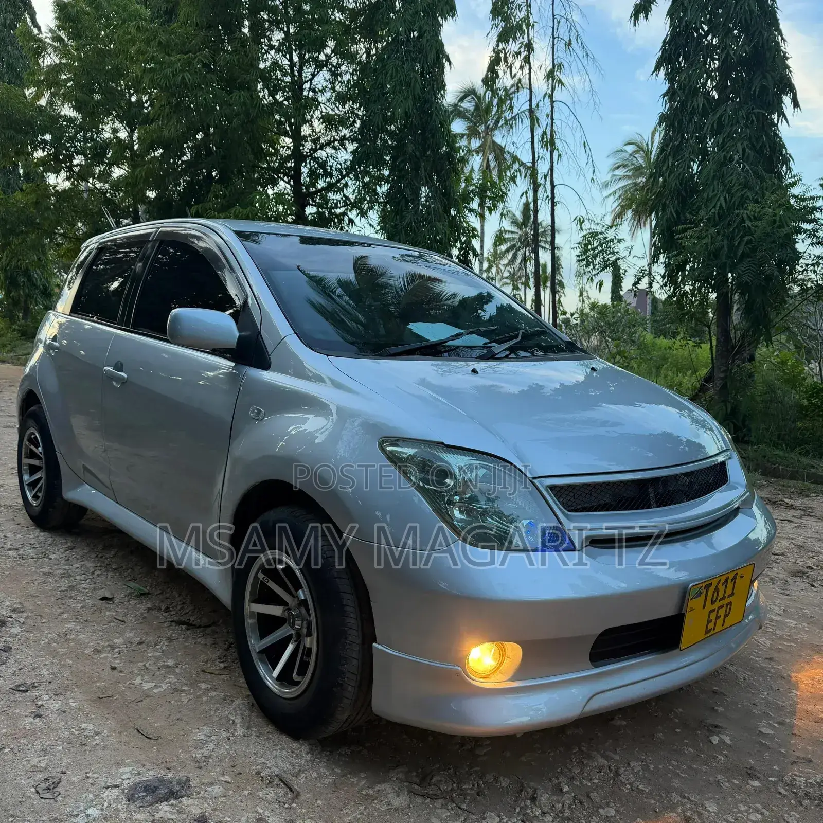 Toyota IST 2003 Silver