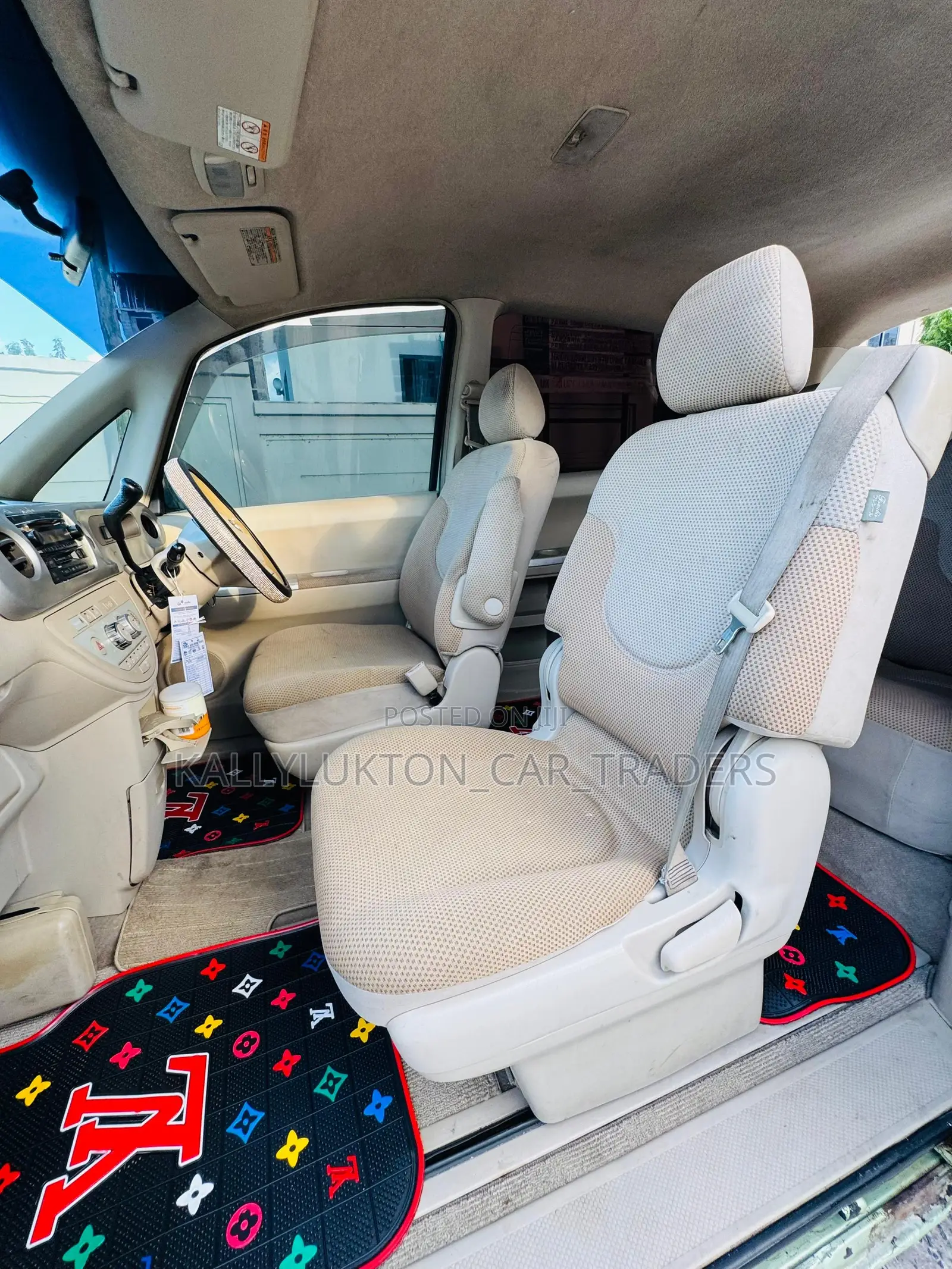 Toyota Porte 2004 Green