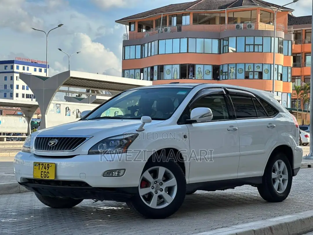 Toyota Harrier 2007 White