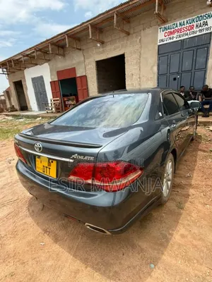 Toyota Crown 2008 Gray