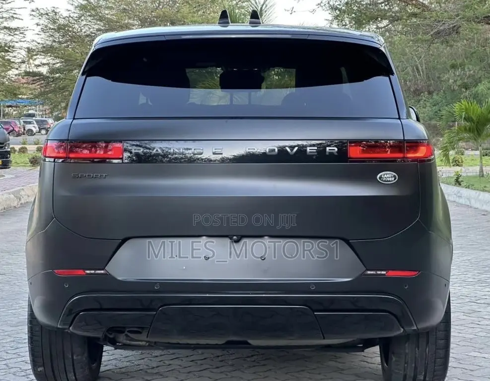 Land Rover Range Rover 2022 Black