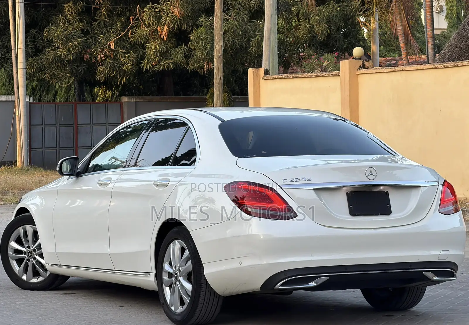Mercedes-Benz C-Class 2018 White