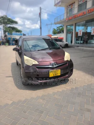 Toyota Ractis 2011 Purple