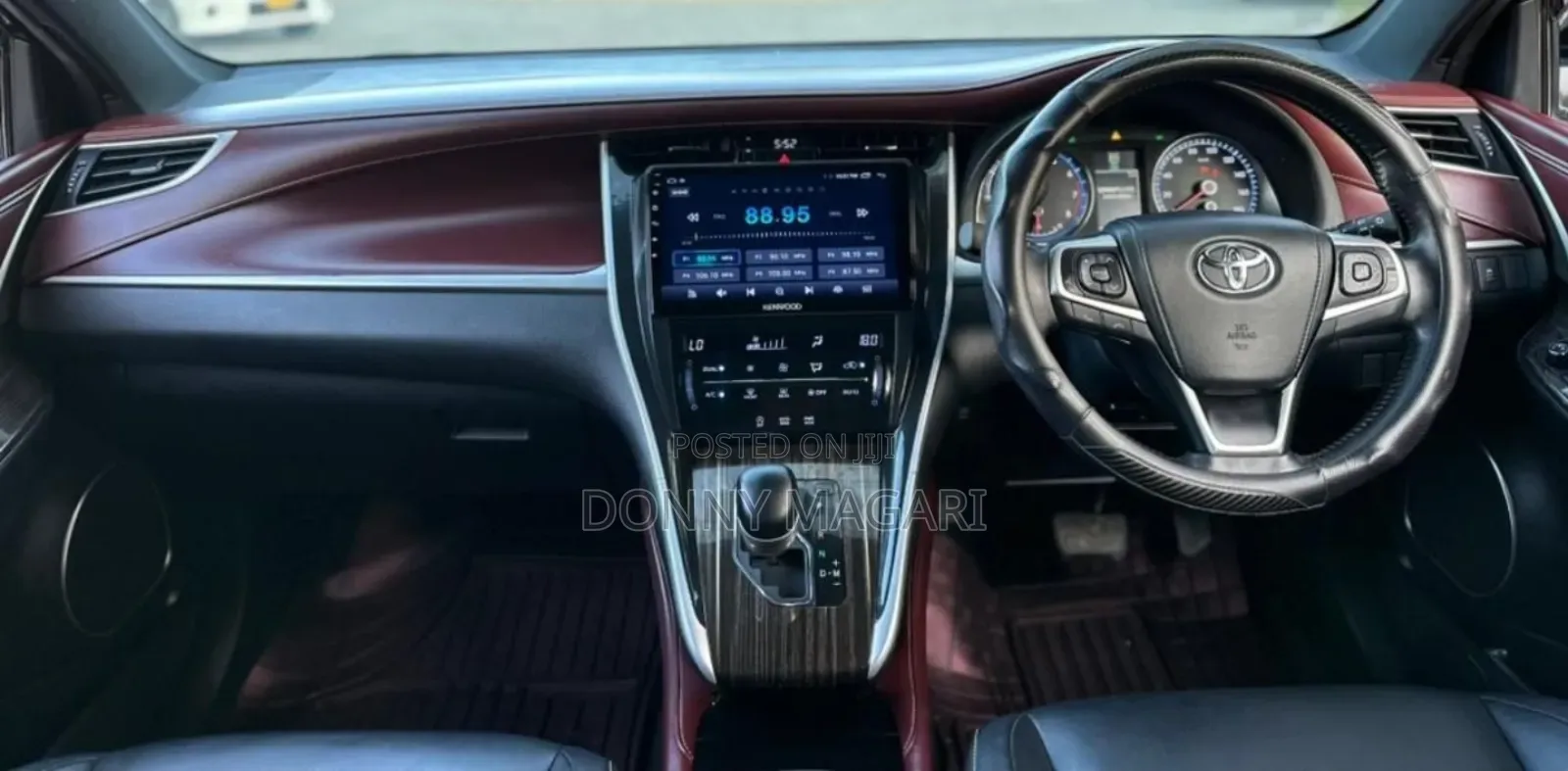 Toyota Harrier 2.0 2015 Black