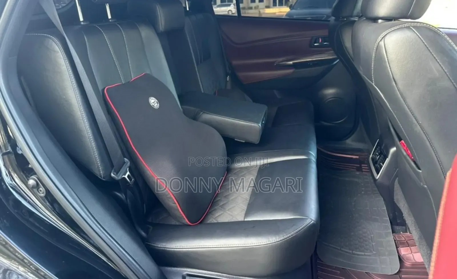 Toyota Harrier 2.0 2015 Black