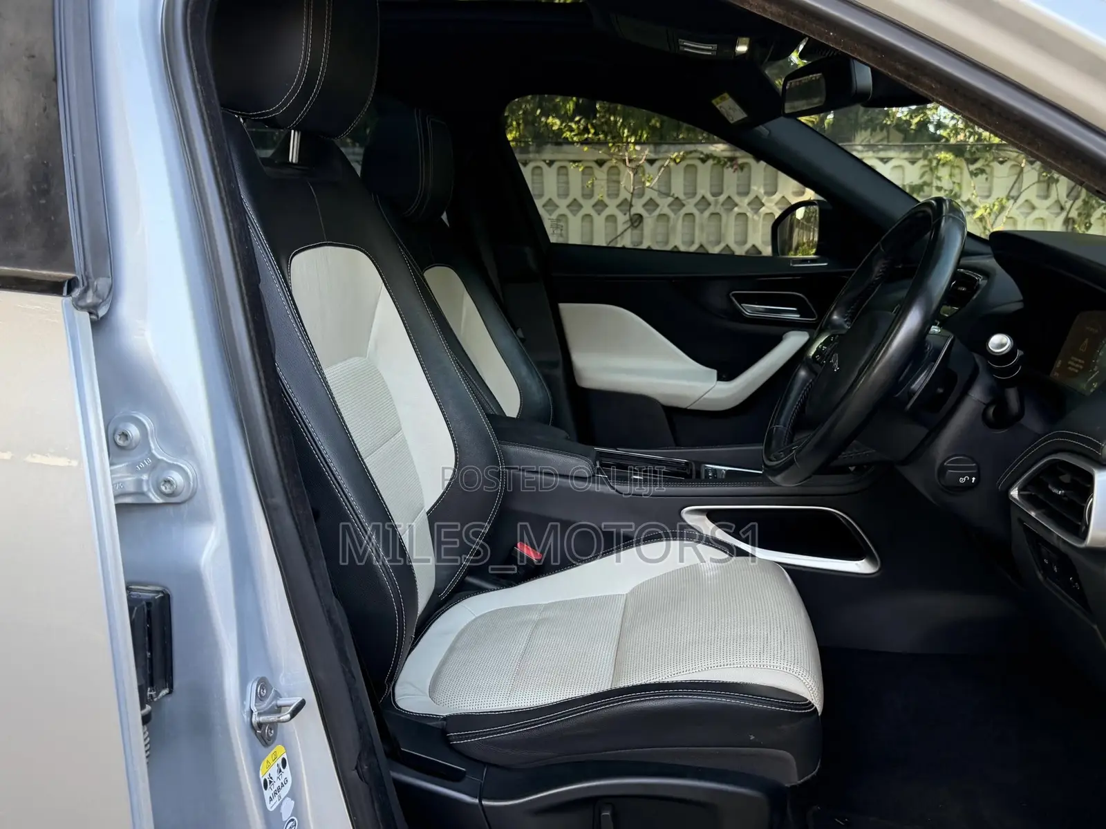 Jaguar F-Pace 2017 Silver